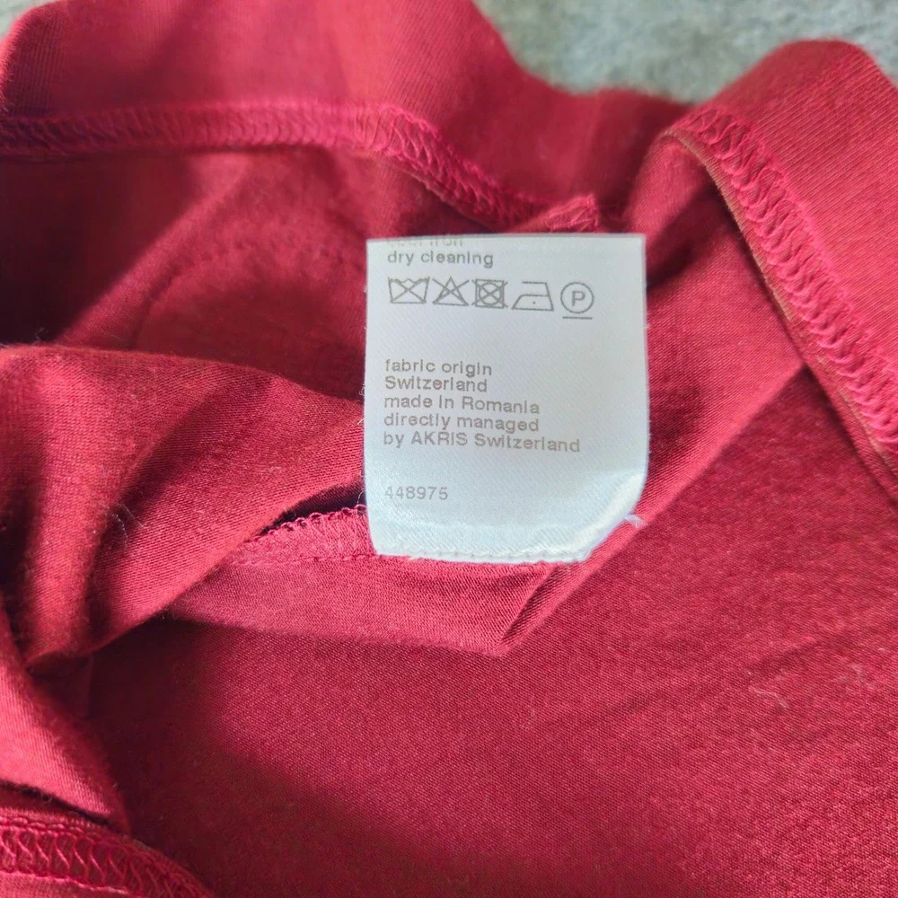 Akris Punto Square Neck Jersey T-Shirt Size 8 Burgundy Old Money Stretch Minimal